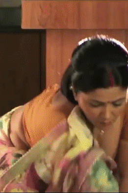 दोस्त की शादीशुदा बहन completee