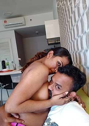 LONG FAMILY SEX STORY "YOUTUBE SA KASHTI KA DO SURAKH TAK KA SAFAR"